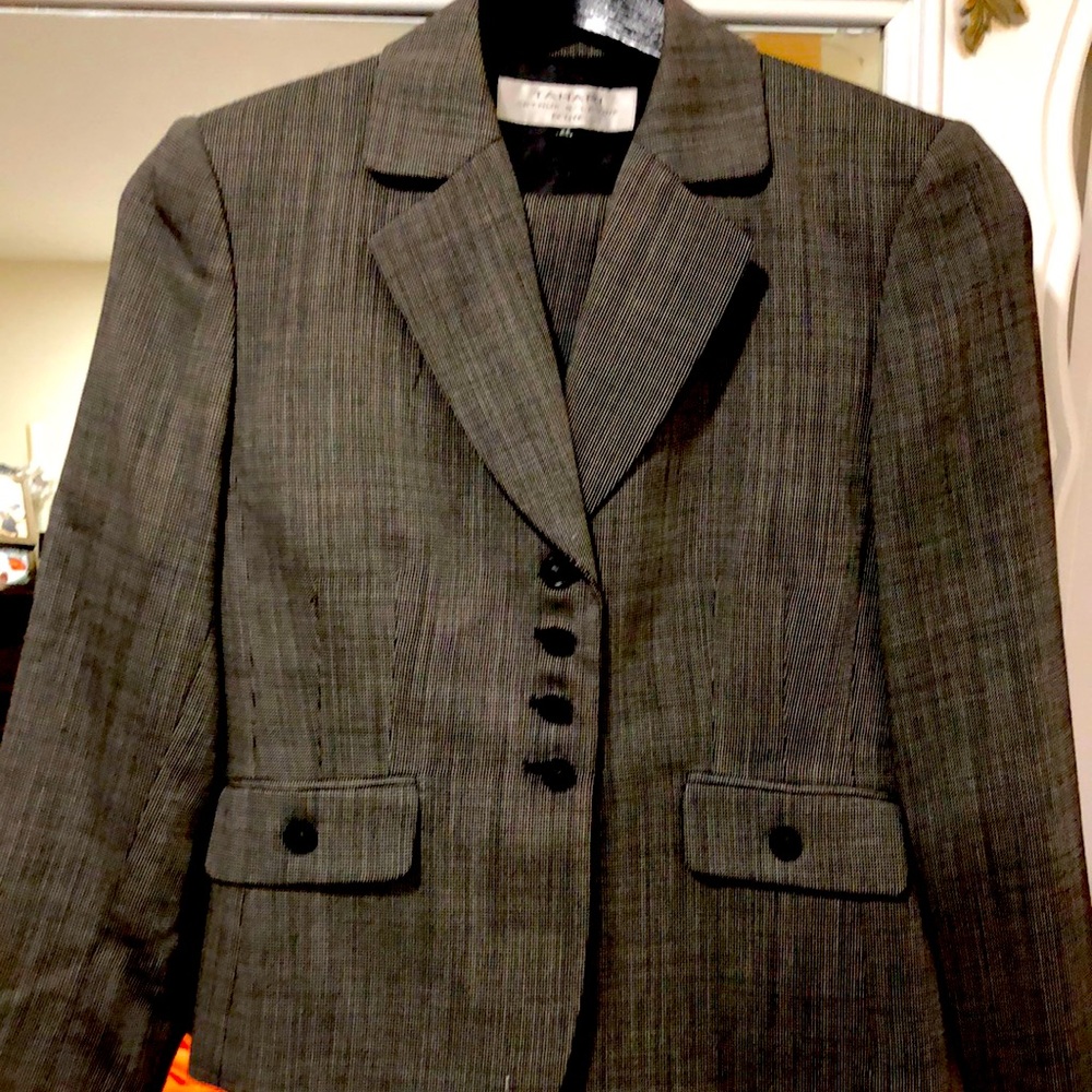 Suit